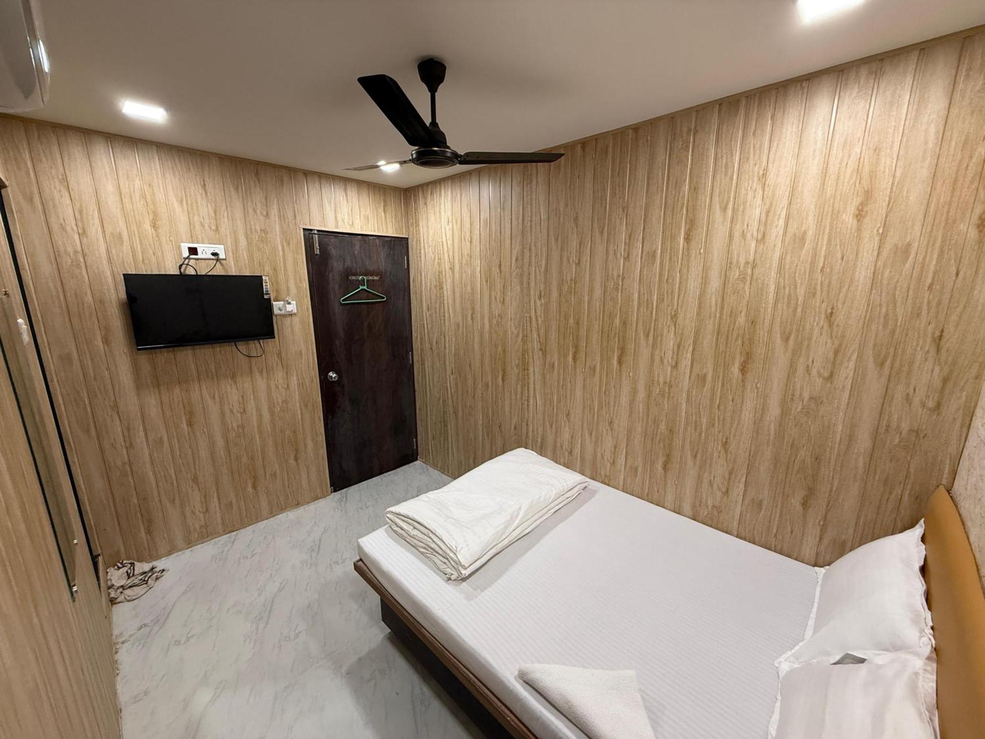 Hotel Marine Line Near Marine Drive & Cricket Stadium, South Mumbai, Mumbai